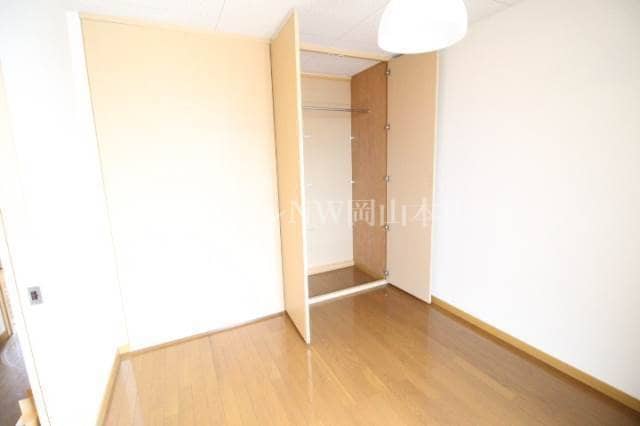 寝室 パルフィオーレＦ