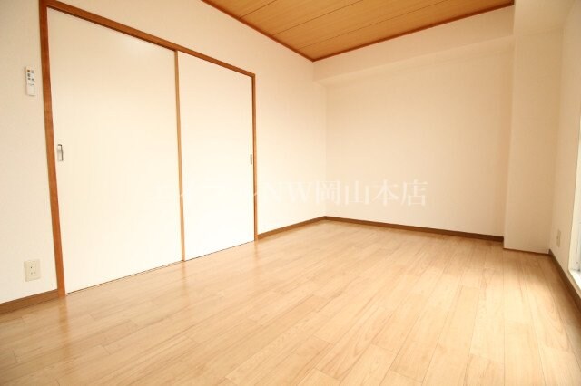  プレアール春日町