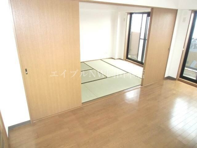  レジデンス山地