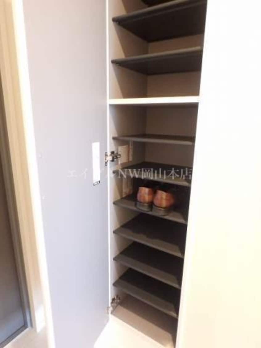  サクセション上中野