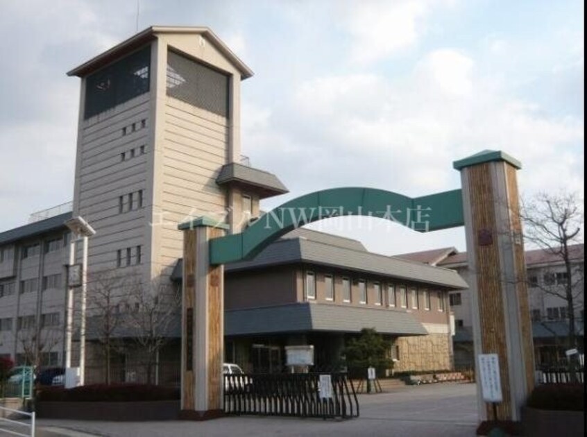 岡山市立御南小学校(小学校)まで971m I.Mパルク　Ｂ