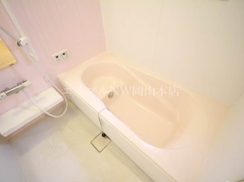 バスルーム エスド・クーポラB