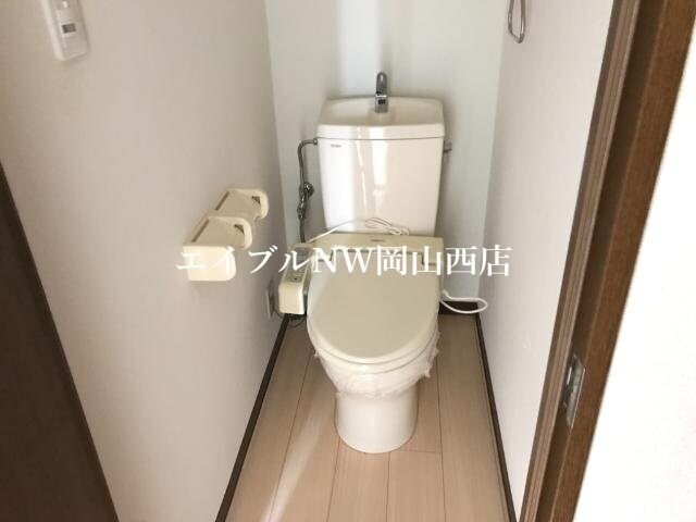 トイレ ロイヤルハイツ藤田