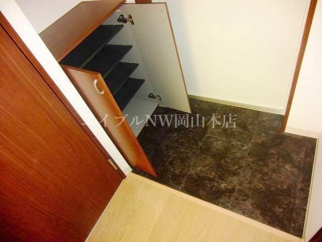 玄関収納 アーバンパレス医大前