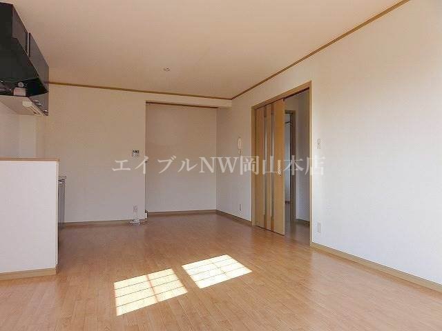 リビング（別タイプ部屋写真） ロッコレジデンス