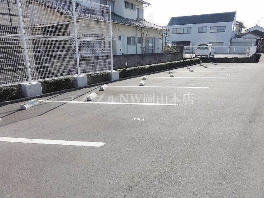 駐車場 ロッコレジデンス