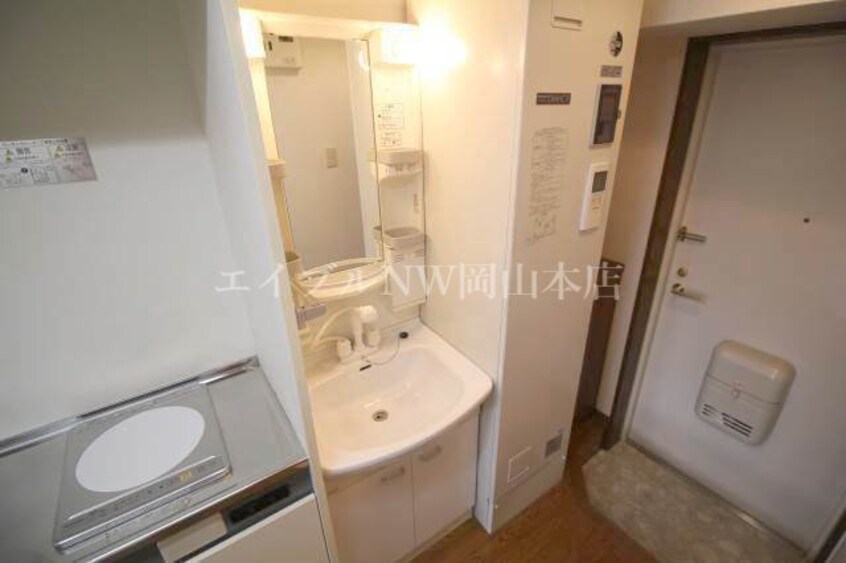  アンブシュール京橋