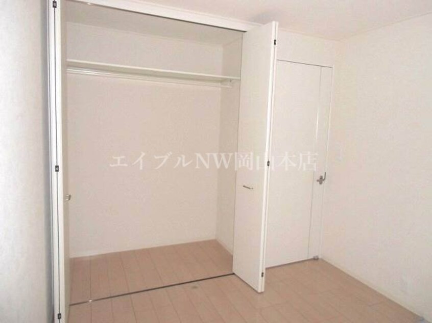 収納 ファーストコートＢ