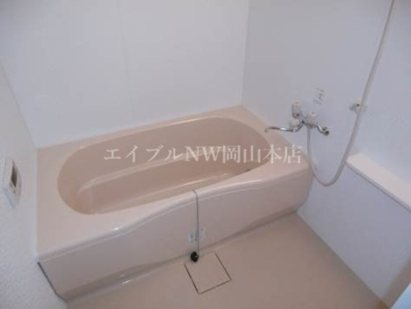  ドムスフローラ　Ｂ棟