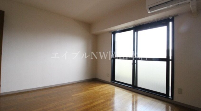  アンブシュール京橋