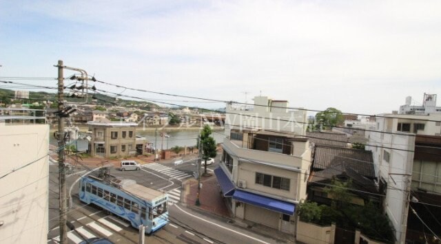  アンブシュール京橋