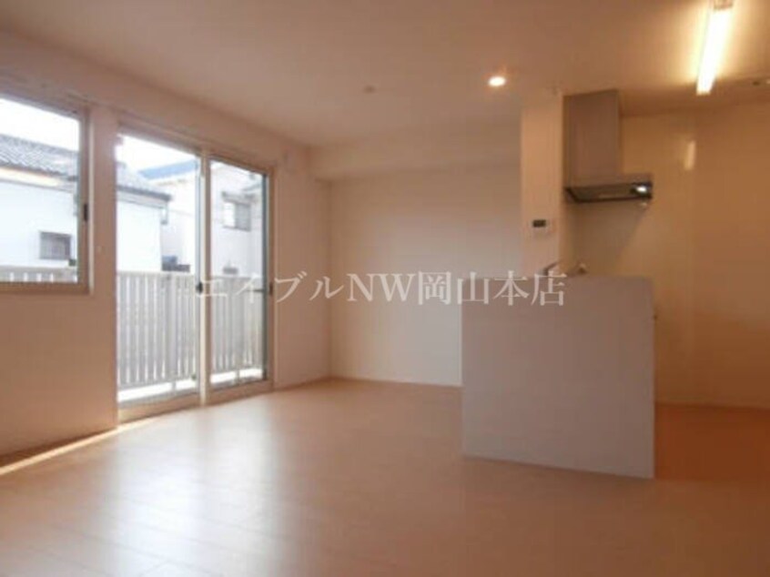  ラフィーネ下中野　A