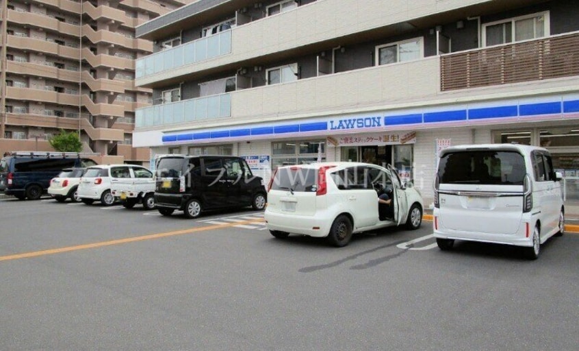 ローソン岡山西市店(コンビニ)まで617m キャトルセゾン