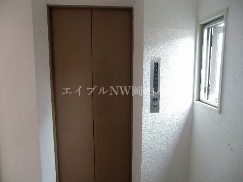 エレベーター プレアール大供
