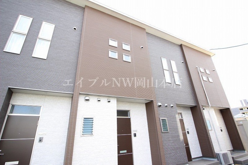  ラ・イース津高