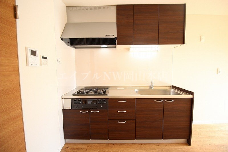  ラ・イース津高