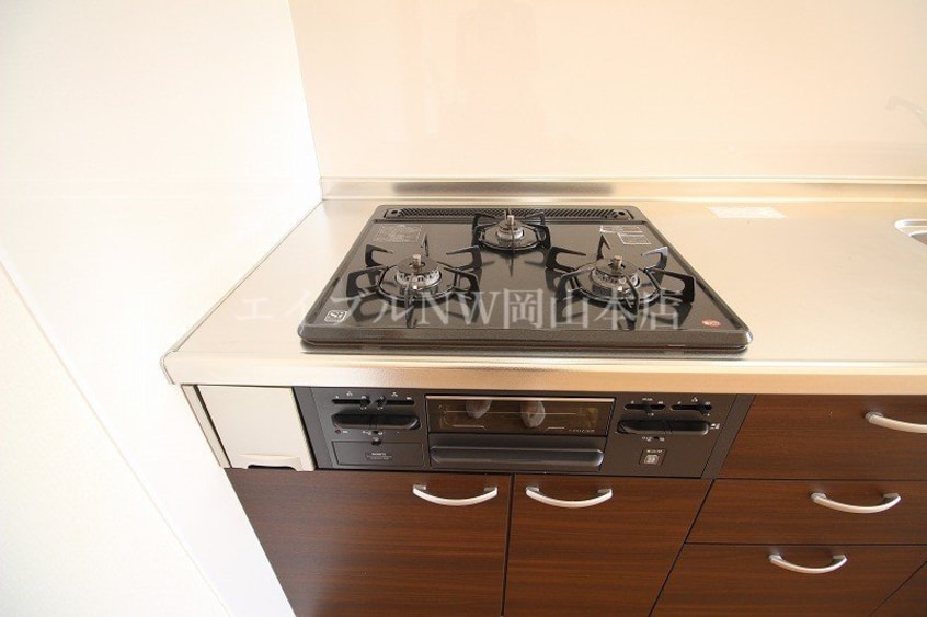  ラ・イース津高