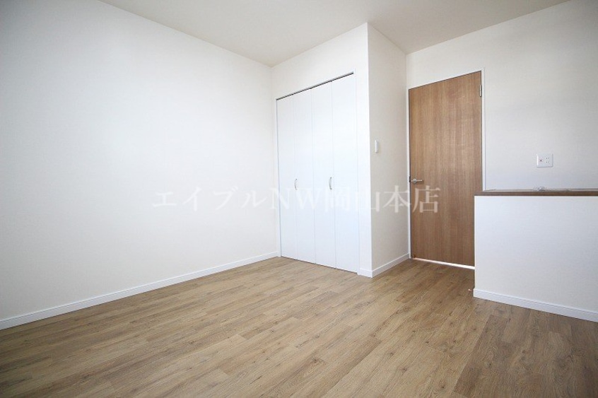 洋室2 ラ・イース津高