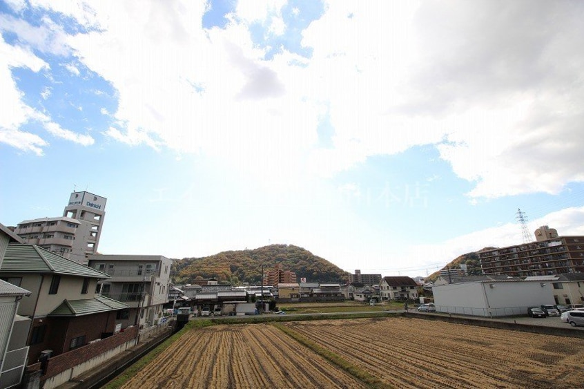  ラ・イース津高