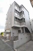 サニーフラッツの外観