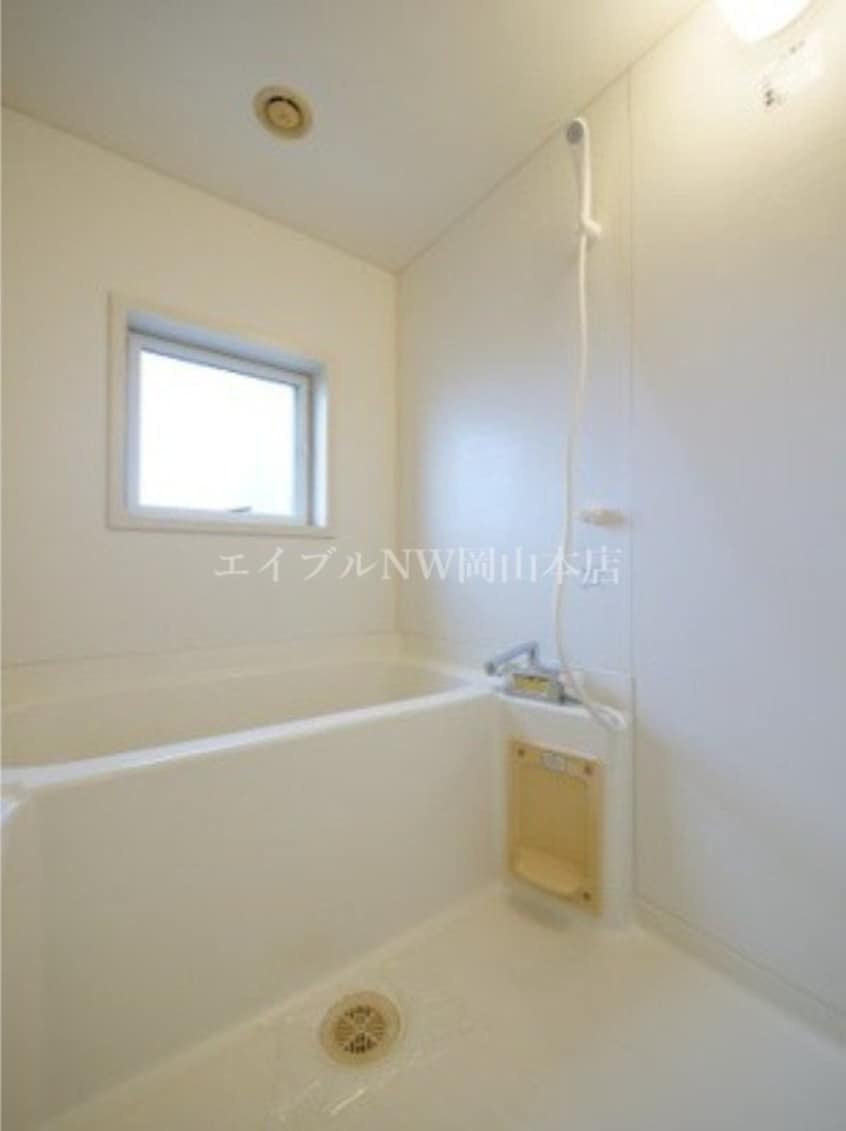  ラディッシュタウン撫川壱番館