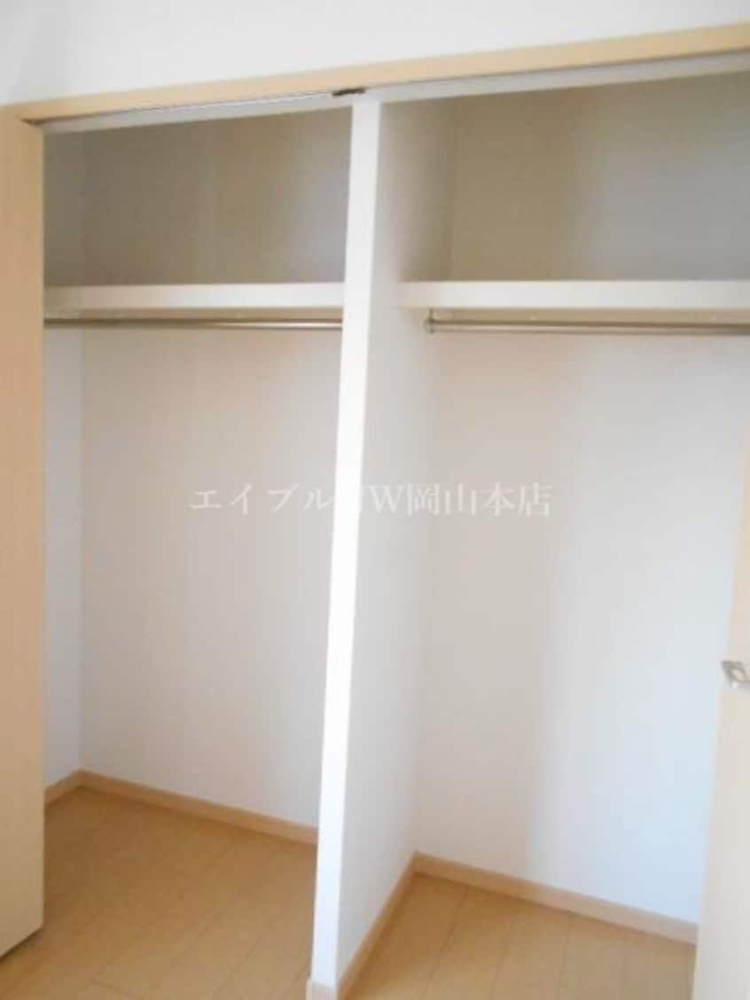  サンメゾン津高