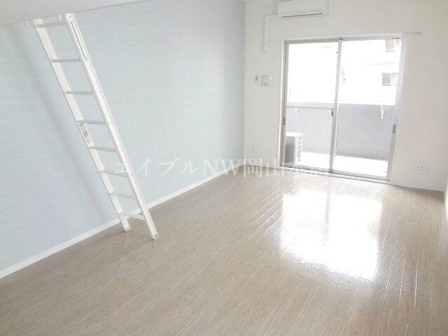 南向き日当たり良好 アルファレガロ岡山駅前