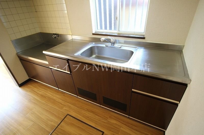  サニースクウェア津島B