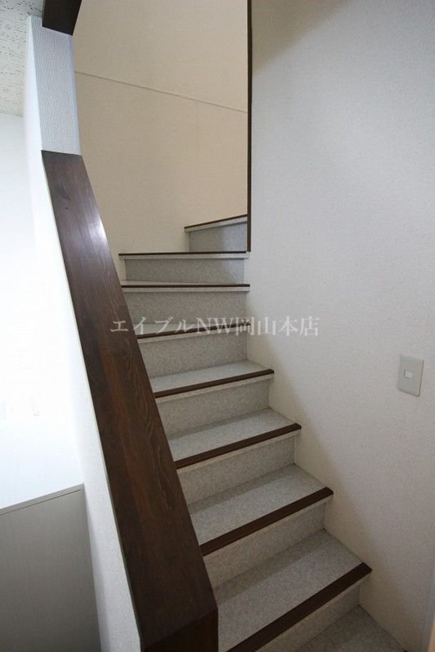  サニースクウェア津島B