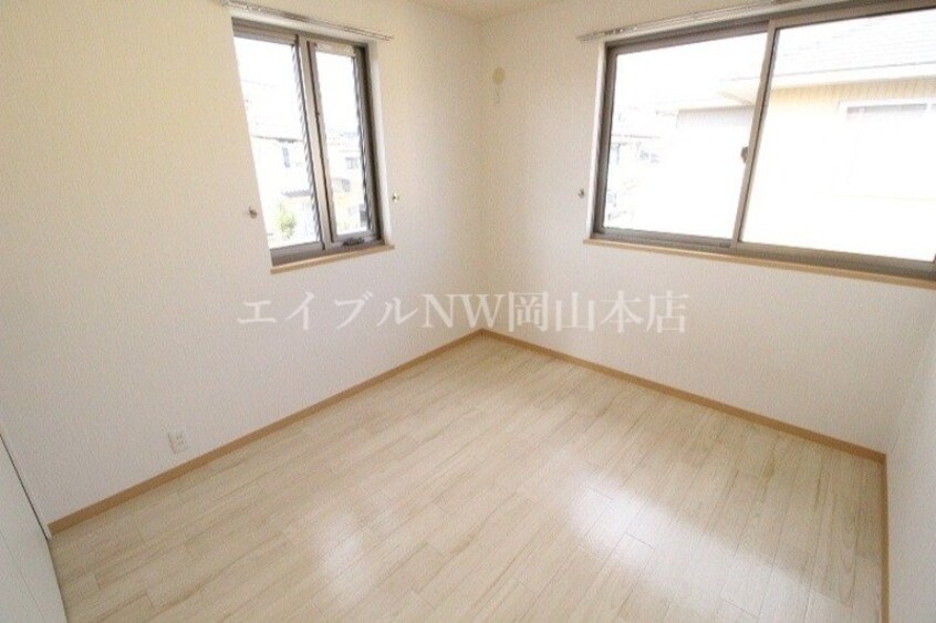 寝室 カシアーノ