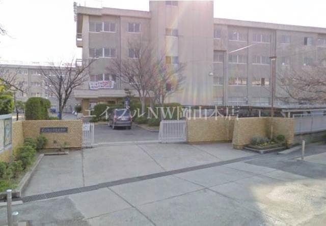 岡山市立芳泉中学校(中学校/中等教育学校)まで1336m セブンス青江Ａ棟