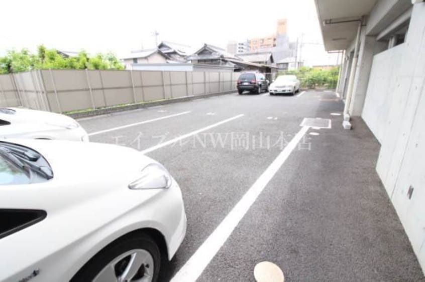  カーサフィオーレ西市駅前