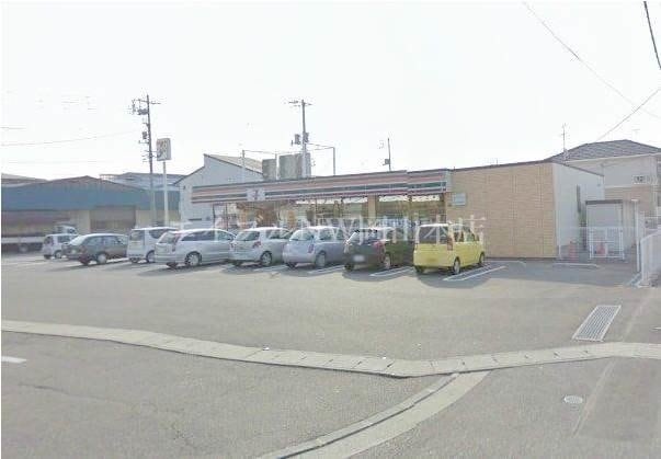 セブンイレブン岡山新保店(コンビニ)まで306m エルハイムⅢ　