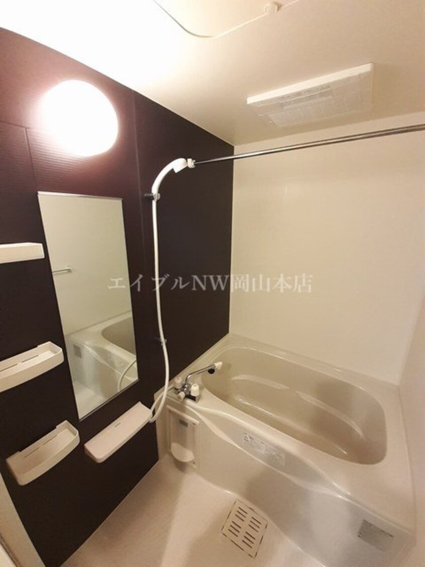  レジデンス下伊福　颯