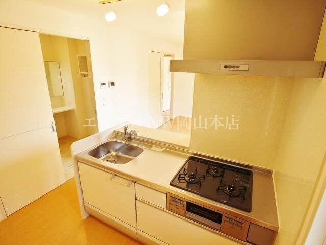 システムキッチン グランド　ソレイユ　B棟