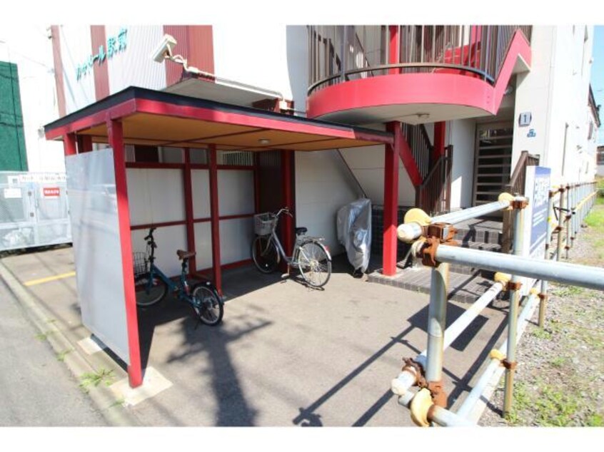  カサドール駅前