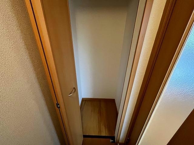  エルムプラシード5号館