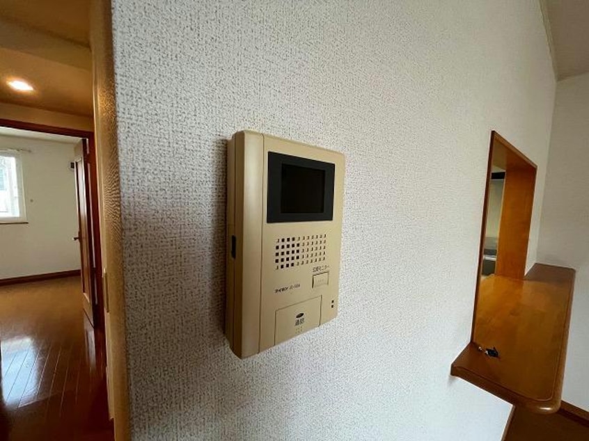  エルムプラシード5号館