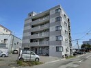 マンションリヴァーサイドの外観
