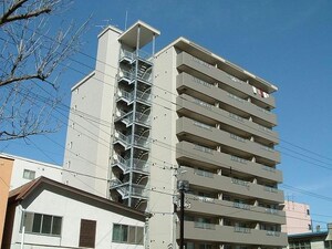 ロイヤルシティ参番館