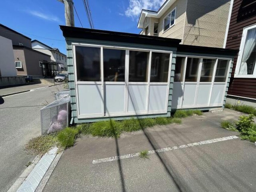  ノースアベニュー1