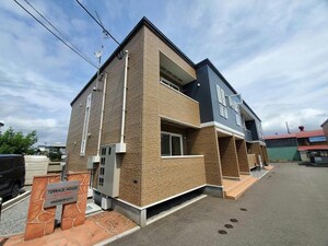 TERRACE HOUSE N