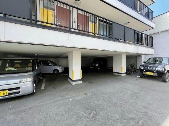 駐車場 ロイヤルガーデンＢ