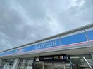 ローソン函館柏木電車通店(コンビニ)まで136m ハウスナイン