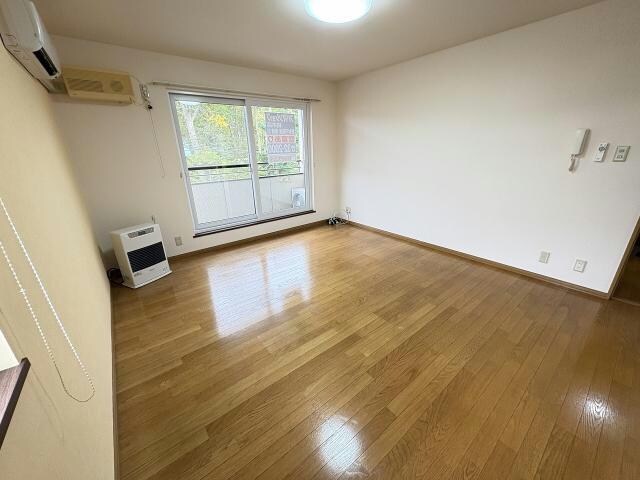  メゾンドゥアヴェニューB