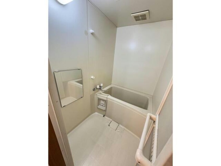  メゾンドゥアヴェニューB