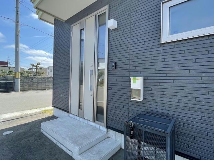  亀田港町1棟2戸貸家