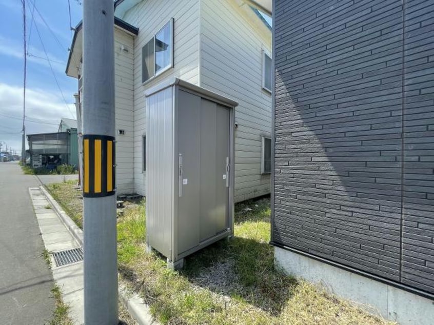  亀田港町1棟2戸貸家