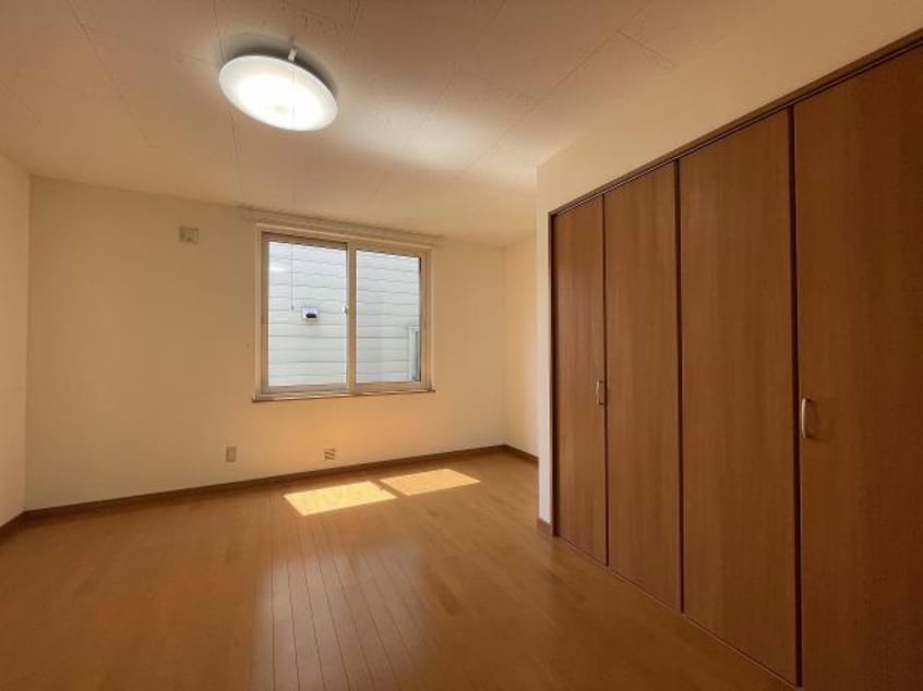  亀田港町1棟2戸貸家