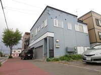 Yホームズ